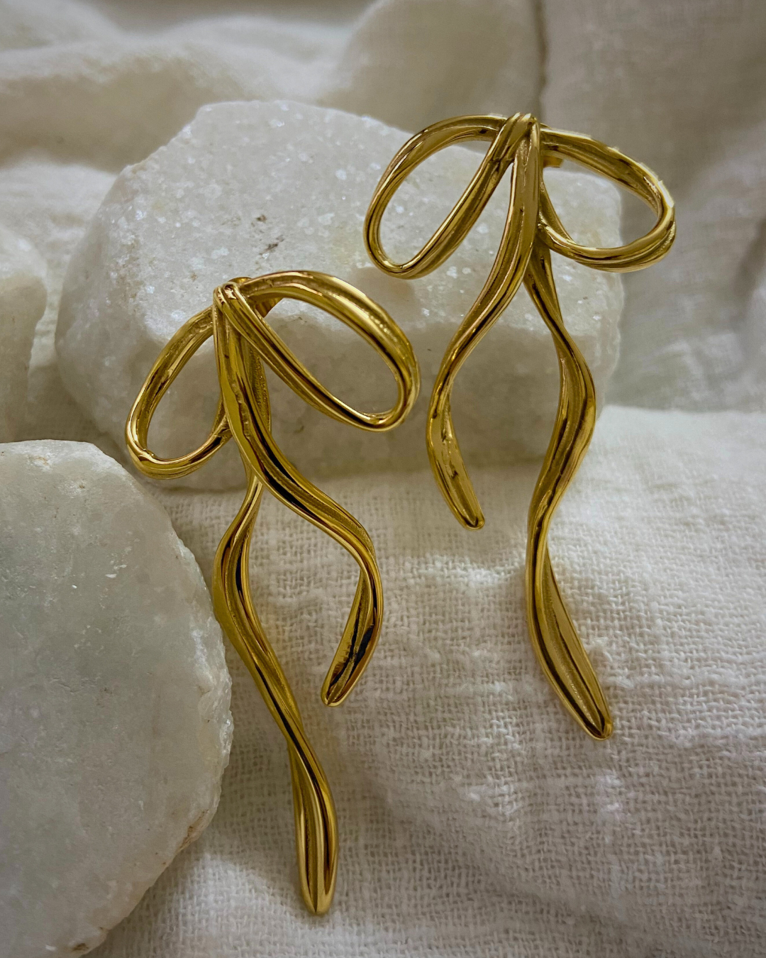 Knotty Bow Earrings 18K Gold Plated