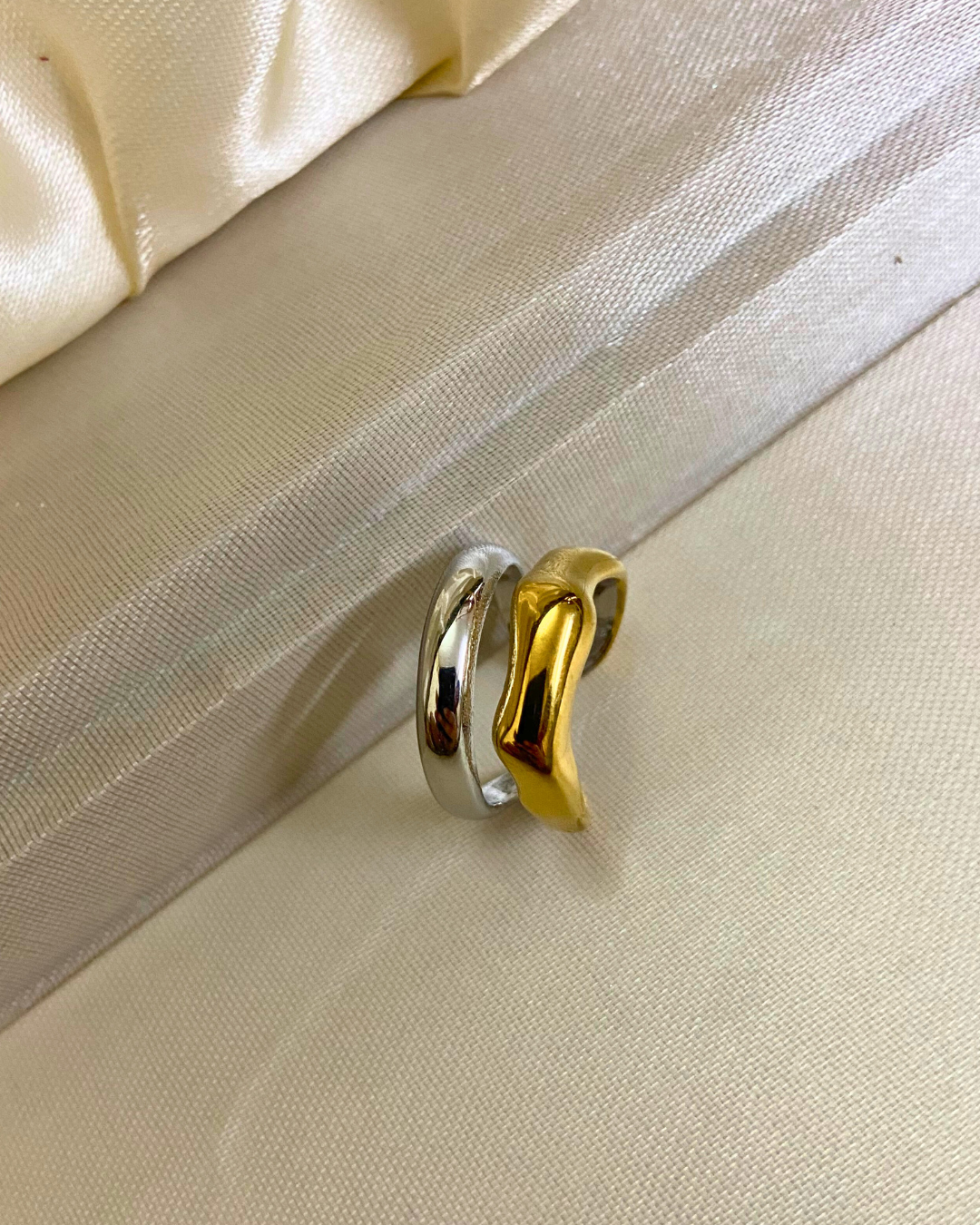 Dual Toned Band Ring