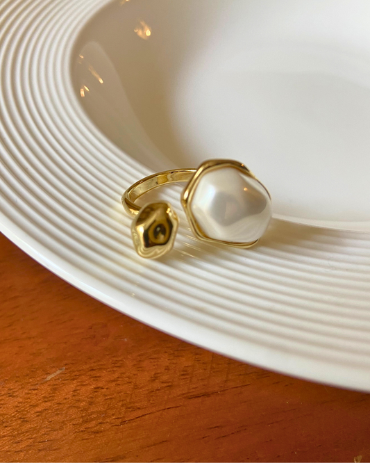 Cosmo Pearl Ring (Adjustable)- 18K Gold Plated