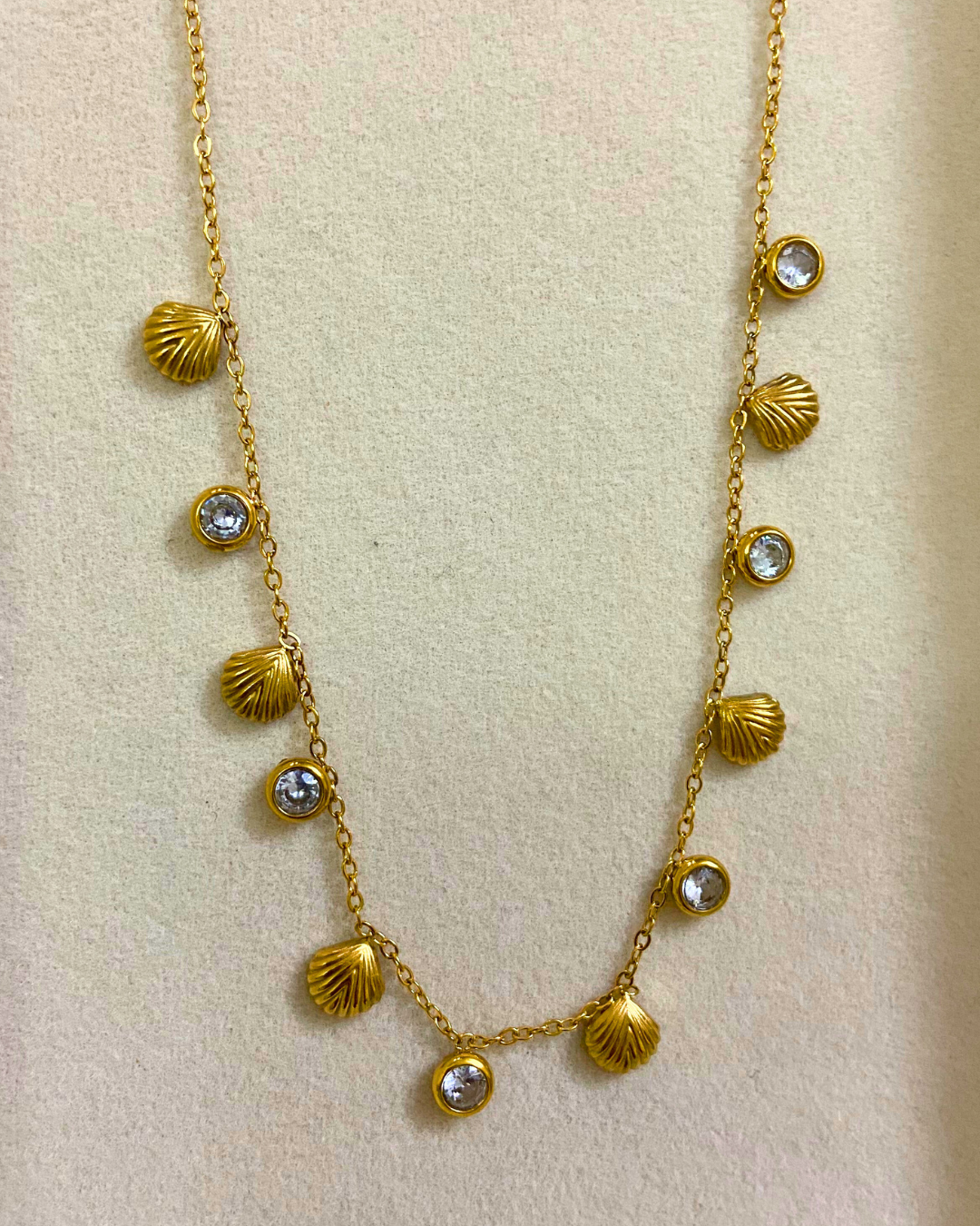 Shell Spark Necklace- 18K Gold Plated
