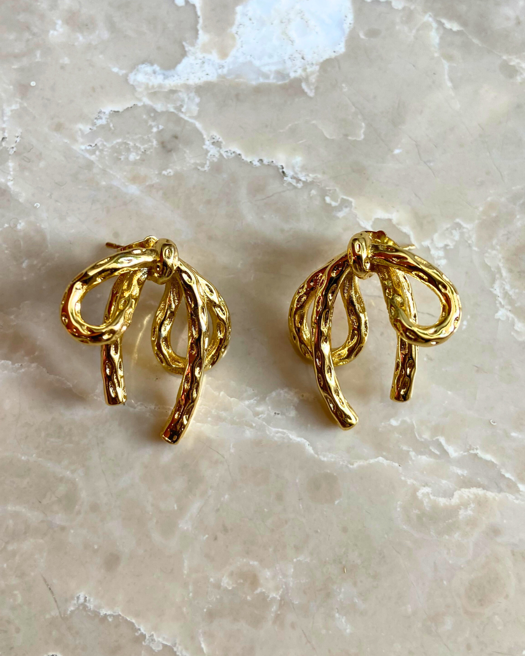 Droopy Bow Studs 18K Gold Plated