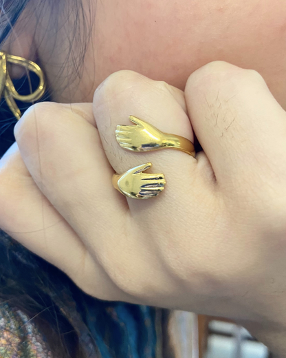 Hug Me Ring- Adjustable
