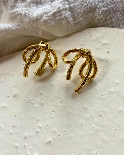 Droopy Bow Studs 18K Gold Plated