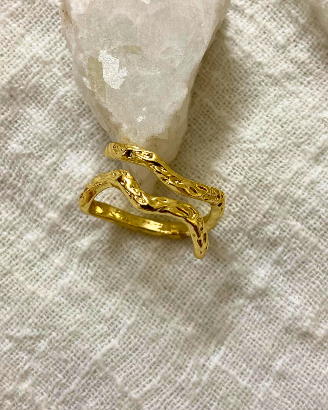 Minimal Curve Ring (Adjustable)- 18K Gold Plated