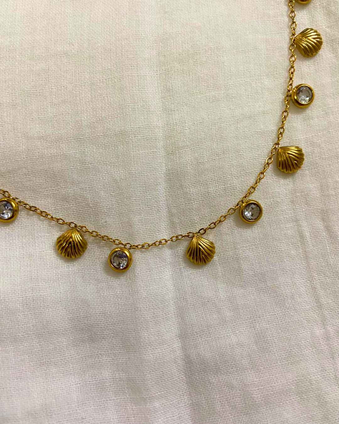 Shell Spark Necklace- 18K Gold Plated