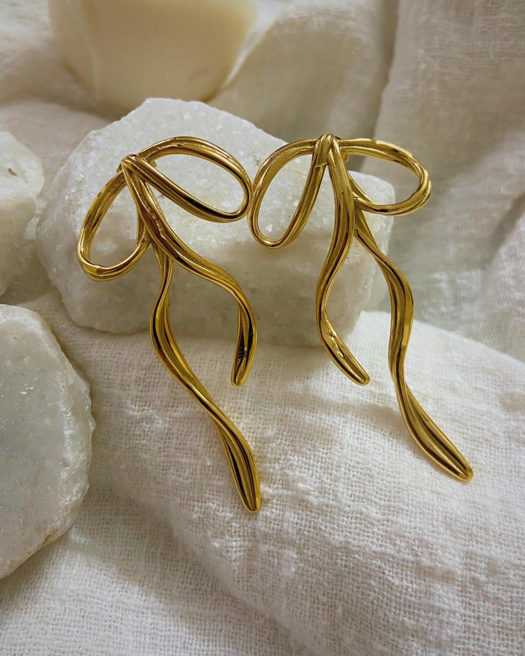 Knotty Bow Earrings 18K Gold Plated