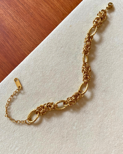 Lumina Chain Bracelet- 18K Gold Plated