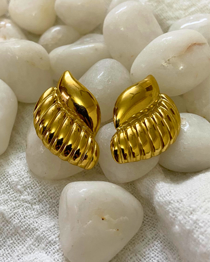 Gold Conch Studs 18K Gold Plated made by stainless steel