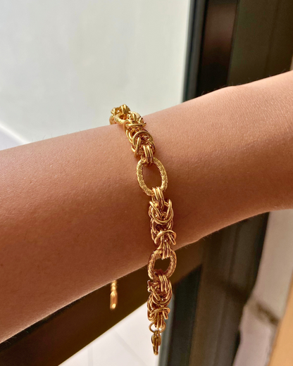 Lumina Chain Bracelet- 18K Gold Plated