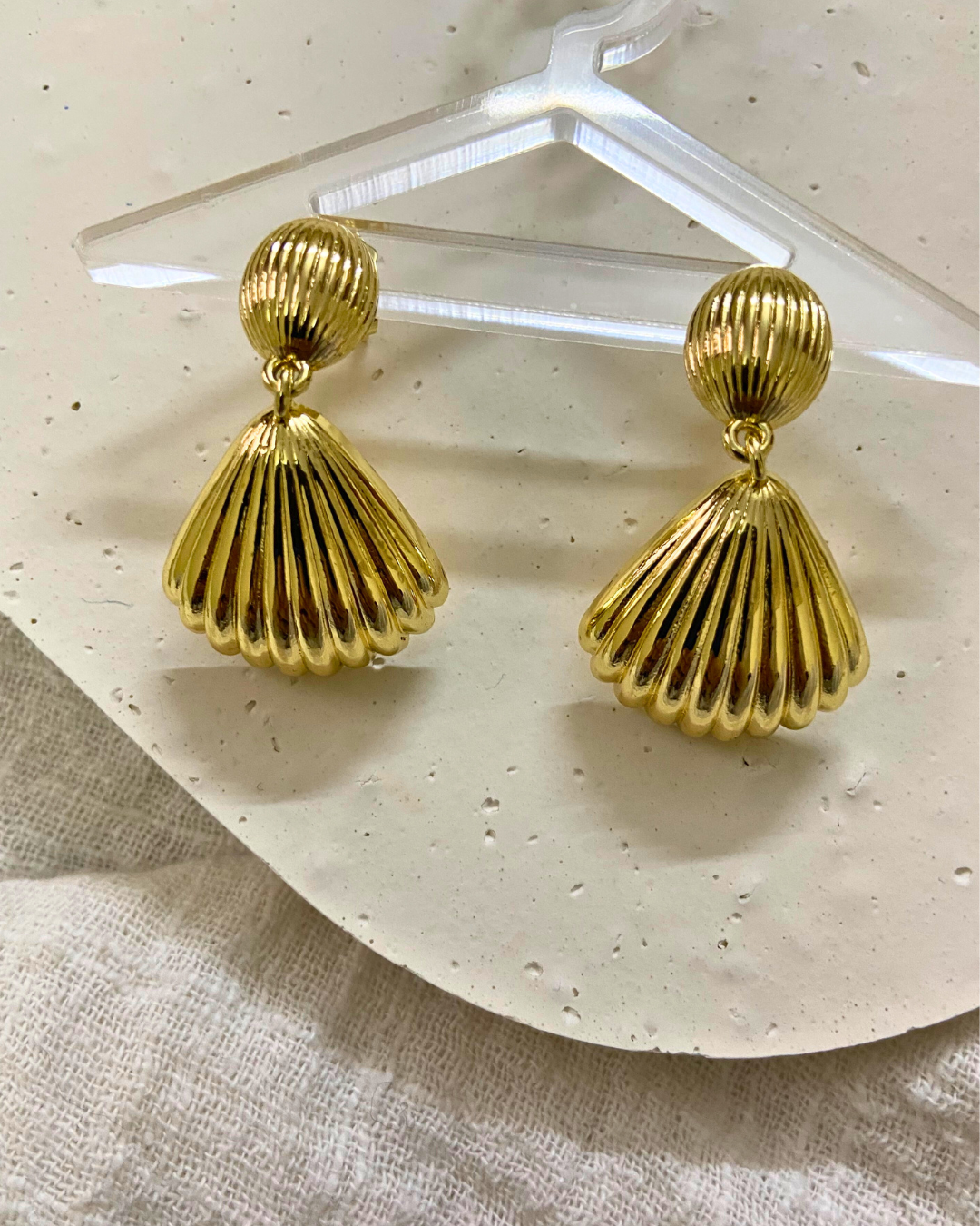 Sundrop Shell Earrings 18K Gold Plated
