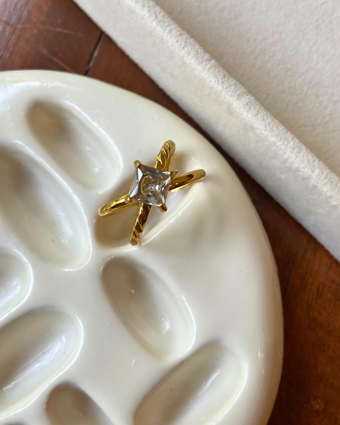 Evelyn Solitaire Ring- Adjustable